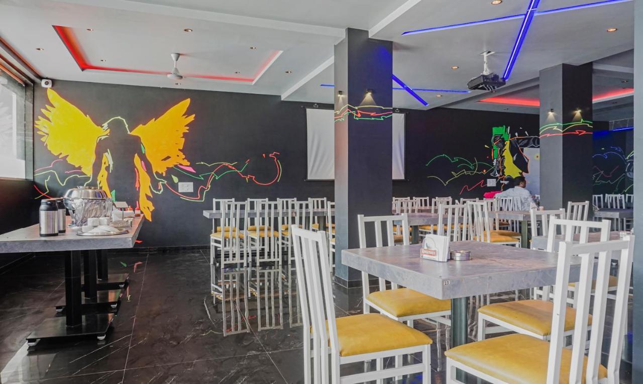 Treebo The Utsav, Nashik酒店 外观 照片